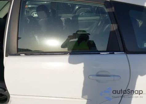 2005 Pontiac Vibe z USA, uszkodzony, nr VIN 5Y2SL63885Z454410